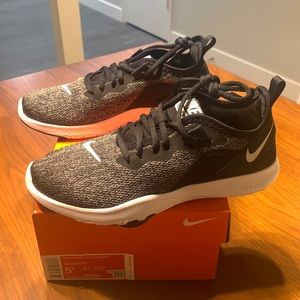 Women’s Nike Flex Trainer 9 size 5.5